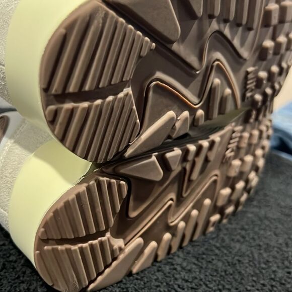 🔥🔥 NIKE AIR MAX 90 NRG “Bacon” Trainer Running Shoes Women Sz 8.5 - PERFECT - Picture 13 of 15